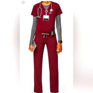 Figs scrub top and bottoms.  Size small